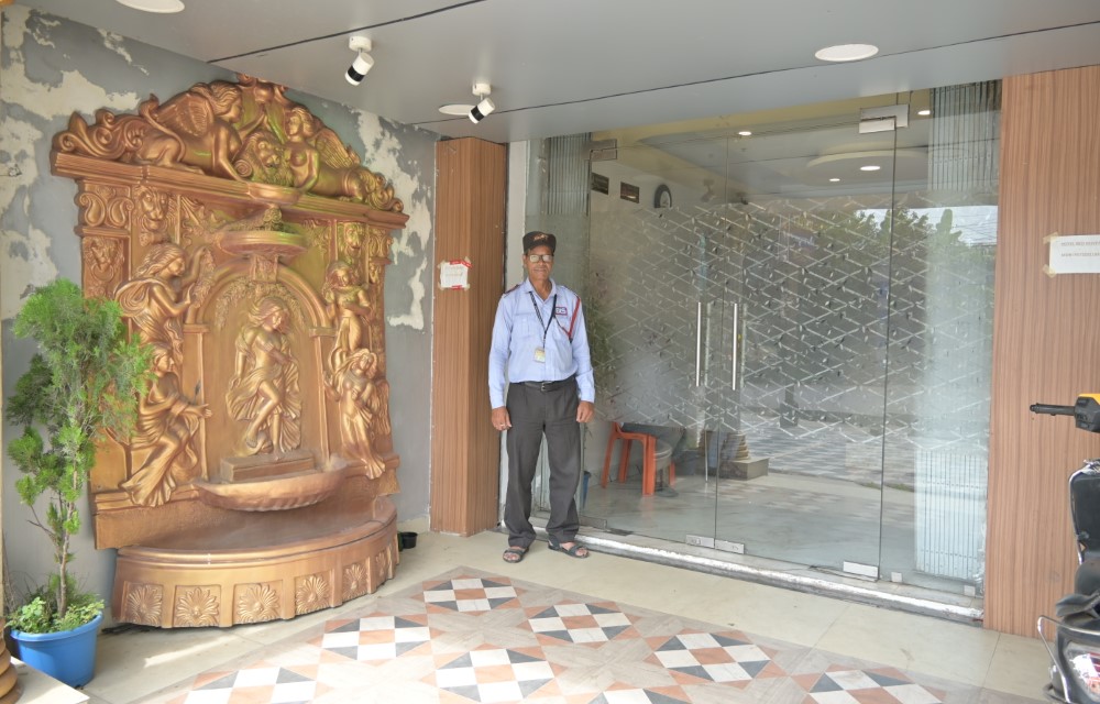 Gallery Picture